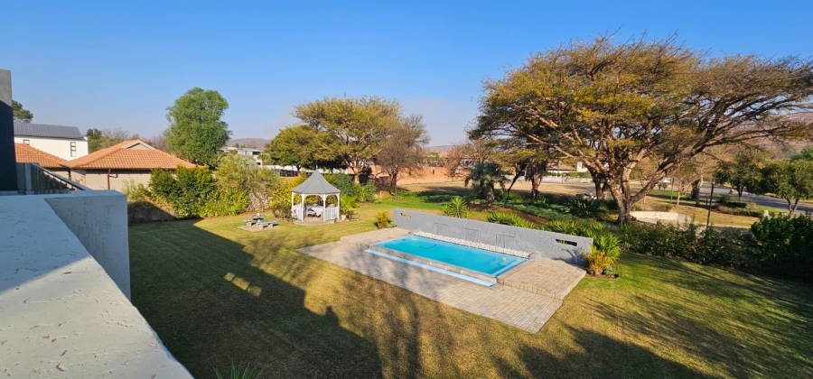 5 Bedroom Property for Sale in The Islands Estates North West